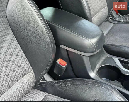 Чорний Хендай іх35, об'ємом двигуна 2 л та пробігом 196 тис. км за 12900 $, фото 14 на Automoto.ua