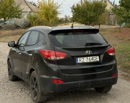 Чорний Хендай іх35, об'ємом двигуна 2 л та пробігом 237 тис. км за 7100 $, фото 3 на Automoto.ua