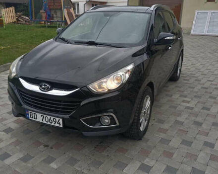 Черный Хендай их35, объемом двигателя 2 л и пробегом 111 тыс. км за 11900 $, фото 1 на Automoto.ua