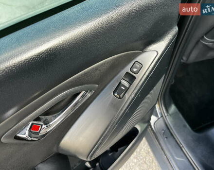 Черный Хендай их35, объемом двигателя 2 л и пробегом 225 тыс. км за 12999 $, фото 31 на Automoto.ua