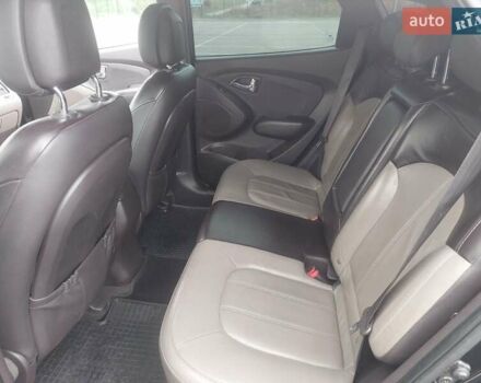 Черный Хендай их35, объемом двигателя 2 л и пробегом 173 тыс. км за 11900 $, фото 13 на Automoto.ua