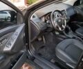 Черный Хендай их35, объемом двигателя 2 л и пробегом 264 тыс. км за 11900 $, фото 4 на Automoto.ua