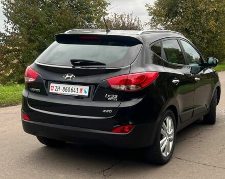 Черный Хендай их35, объемом двигателя 2 л и пробегом 233 тыс. км за 13500 $, фото 9 на Automoto.ua