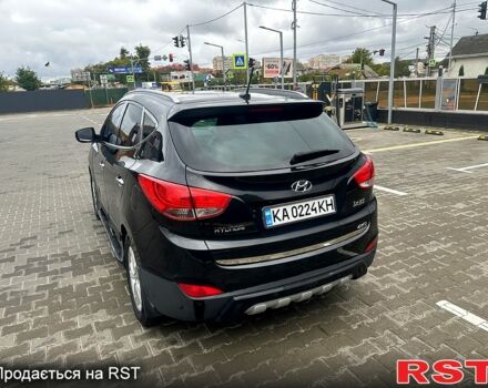 Чорний Хендай іх35, об'ємом двигуна 2 л та пробігом 116 тис. км за 10800 $, фото 2 на Automoto.ua