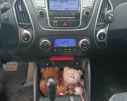 Черный Хендай их35, объемом двигателя 2 л и пробегом 190 тыс. км за 12800 $, фото 7 на Automoto.ua
