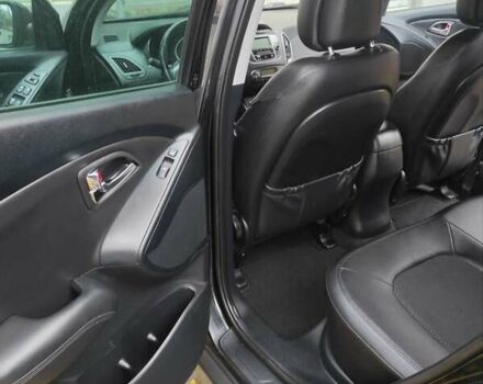 Черный Хендай их35, объемом двигателя 2 л и пробегом 249 тыс. км за 11900 $, фото 28 на Automoto.ua