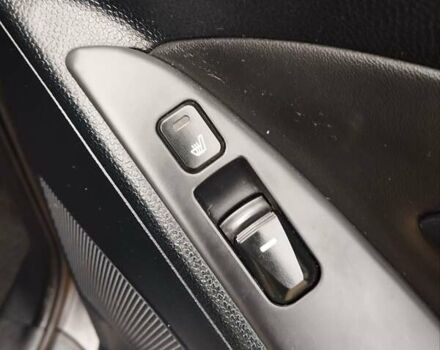 Черный Хендай их35, объемом двигателя 1.69 л и пробегом 250 тыс. км за 11888 $, фото 30 на Automoto.ua