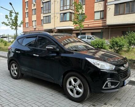 Чорний Хендай іх35, об'ємом двигуна 2 л та пробігом 144 тис. км за 12200 $, фото 3 на Automoto.ua