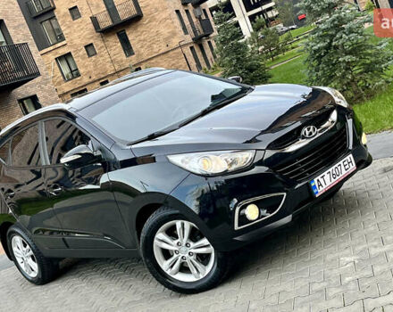 Черный Хендай их35, объемом двигателя 2 л и пробегом 76 тыс. км за 12850 $, фото 5 на Automoto.ua