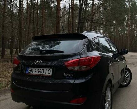 Черный Хендай их35, объемом двигателя 1.69 л и пробегом 290 тыс. км за 10999 $, фото 9 на Automoto.ua