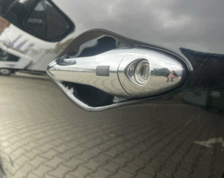 Черный Хендай их35, объемом двигателя 2 л и пробегом 179 тыс. км за 12000 $, фото 9 на Automoto.ua