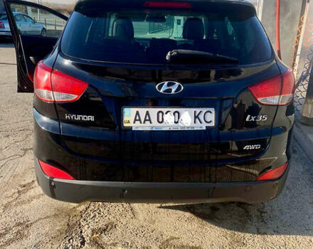 Черный Хендай их35, объемом двигателя 2 л и пробегом 185 тыс. км за 11200 $, фото 4 на Automoto.ua