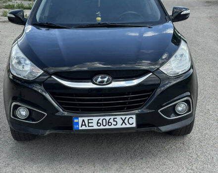 Черный Хендай их35, объемом двигателя 2 л и пробегом 121 тыс. км за 14000 $, фото 5 на Automoto.ua