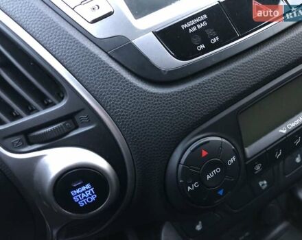 Хендай их35 2011 в Луцке на Automoto.ua Черный Хендай их35, объемом двигателя 2 л и пробегом 248 тыс. км за 13500 $, фото 27 на Automoto.ua