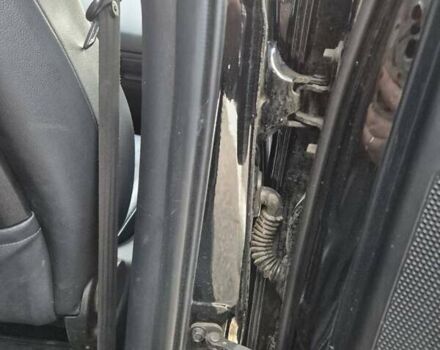 Черный Хендай их35, объемом двигателя 2 л и пробегом 221 тыс. км за 12000 $, фото 14 на Automoto.ua