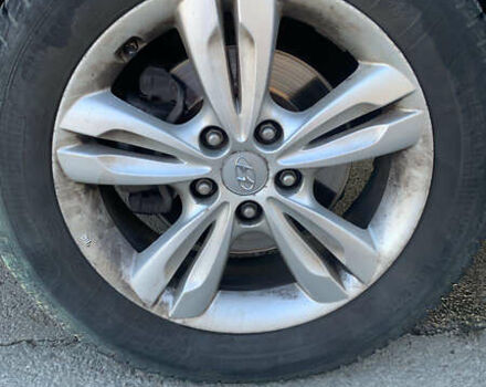 Черный Хендай их35, объемом двигателя 2 л и пробегом 185 тыс. км за 11200 $, фото 9 на Automoto.ua