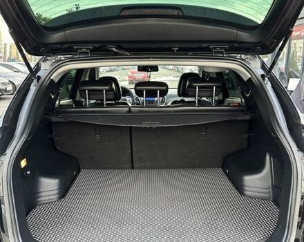 Черный Хендай их35, объемом двигателя 2 л и пробегом 157 тыс. км за 12700 $, фото 12 на Automoto.ua