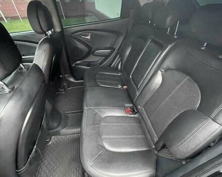 Чорний Хендай іх35, об'ємом двигуна 2 л та пробігом 210 тис. км за 12700 $, фото 7 на Automoto.ua