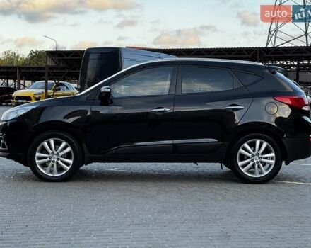 Черный Хендай их35, объемом двигателя 2 л и пробегом 103 тыс. км за 13400 $, фото 13 на Automoto.ua