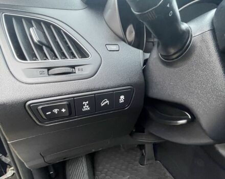 Чорний Хендай іх35, об'ємом двигуна 2 л та пробігом 210 тис. км за 12700 $, фото 14 на Automoto.ua