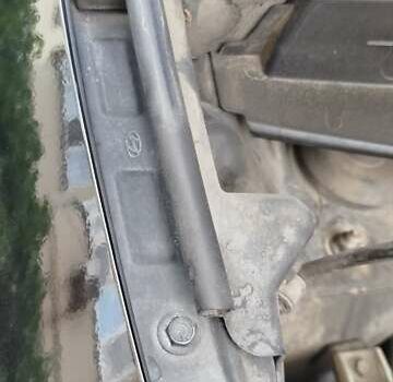 Черный Хендай их35, объемом двигателя 2 л и пробегом 161 тыс. км за 12600 $, фото 8 на Automoto.ua