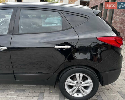 Черный Хендай их35, объемом двигателя 2 л и пробегом 197 тыс. км за 13650 $, фото 13 на Automoto.ua