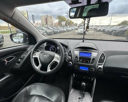 Черный Хендай их35, объемом двигателя 2 л и пробегом 157 тыс. км за 12700 $, фото 26 на Automoto.ua