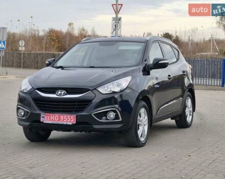 Черный Хендай их35, объемом двигателя 1.7 л и пробегом 229 тыс. км за 10750 $, фото 13 на Automoto.ua