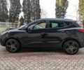 Черный Хендай их35, объемом двигателя 2 л и пробегом 200 тыс. км за 12650 $, фото 2 на Automoto.ua