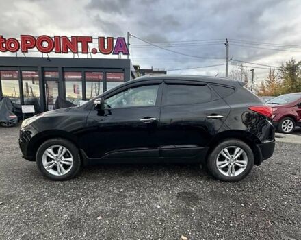 Черный Хендай их35, объемом двигателя 2 л и пробегом 157 тыс. км за 12700 $, фото 5 на Automoto.ua