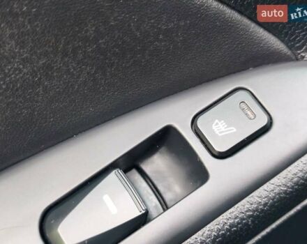 Черный Хендай их35, объемом двигателя 1.7 л и пробегом 229 тыс. км за 10750 $, фото 24 на Automoto.ua