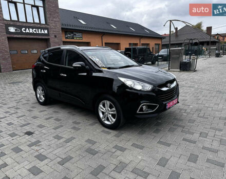 Черный Хендай их35, объемом двигателя 2 л и пробегом 197 тыс. км за 13650 $, фото 29 на Automoto.ua