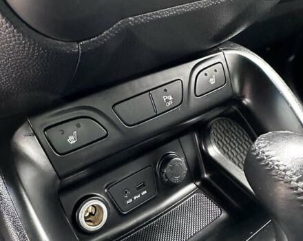 Черный Хендай их35, объемом двигателя 2 л и пробегом 197 тыс. км за 13650 $, фото 47 на Automoto.ua