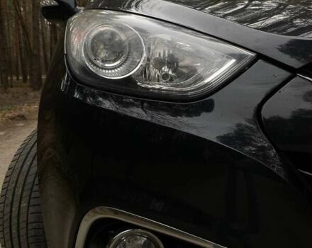 Черный Хендай их35, объемом двигателя 1.7 л и пробегом 277 тыс. км за 11800 $, фото 10 на Automoto.ua