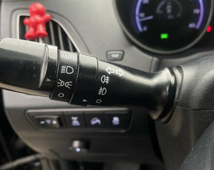 Черный Хендай их35, объемом двигателя 2 л и пробегом 179 тыс. км за 12000 $, фото 15 на Automoto.ua