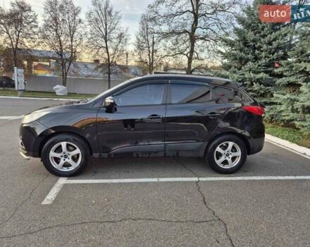 Черный Хендай их35, объемом двигателя 2 л и пробегом 221 тыс. км за 12000 $, фото 6 на Automoto.ua