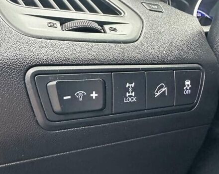 Черный Хендай их35, объемом двигателя 2 л и пробегом 157 тыс. км за 12700 $, фото 26 на Automoto.ua