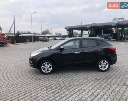 Черный Хендай их35, объемом двигателя 2 л и пробегом 184 тыс. км за 13500 $, фото 6 на Automoto.ua