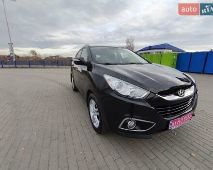 Черный Хендай их35, объемом двигателя 1.7 л и пробегом 229 тыс. км за 10750 $, фото 15 на Automoto.ua