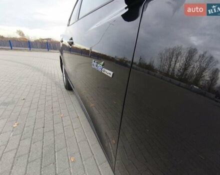 Черный Хендай их35, объемом двигателя 1.7 л и пробегом 229 тыс. км за 10750 $, фото 17 на Automoto.ua