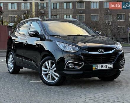 Черный Хендай их35, объемом двигателя 2 л и пробегом 103 тыс. км за 13400 $, фото 9 на Automoto.ua