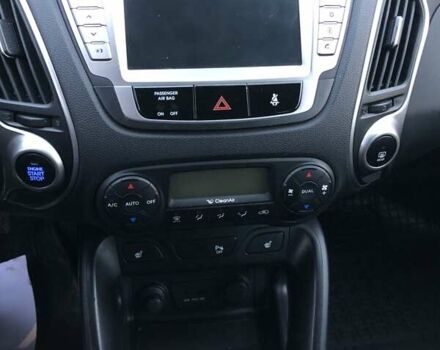 Черный Хендай их35, объемом двигателя 2 л и пробегом 184 тыс. км за 13500 $, фото 27 на Automoto.ua