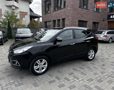 Черный Хендай их35, объемом двигателя 2 л и пробегом 197 тыс. км за 13650 $, фото 5 на Automoto.ua