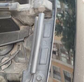 Черный Хендай их35, объемом двигателя 2 л и пробегом 161 тыс. км за 12600 $, фото 9 на Automoto.ua