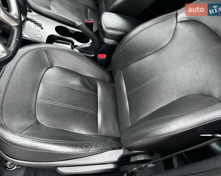 Черный Хендай их35, объемом двигателя 2 л и пробегом 197 тыс. км за 13650 $, фото 33 на Automoto.ua