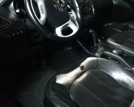 Чорний Хендай іх35, об'ємом двигуна 2 л та пробігом 157 тис. км за 12000 $, фото 15 на Automoto.ua