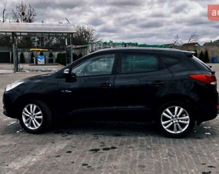 Черный Хендай их35, объемом двигателя 1.69 л и пробегом 290 тыс. км за 10999 $, фото 2 на Automoto.ua