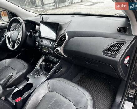 Черный Хендай их35, объемом двигателя 2 л и пробегом 197 тыс. км за 13650 $, фото 65 на Automoto.ua