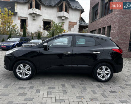 Черный Хендай их35, объемом двигателя 2 л и пробегом 197 тыс. км за 13650 $, фото 6 на Automoto.ua