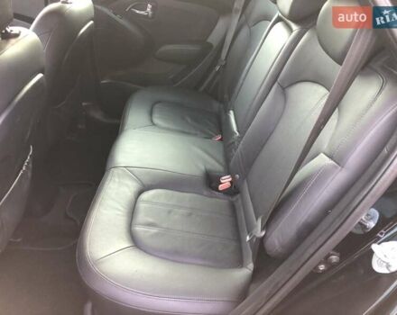 Черный Хендай их35, объемом двигателя 2 л и пробегом 184 тыс. км за 13500 $, фото 31 на Automoto.ua